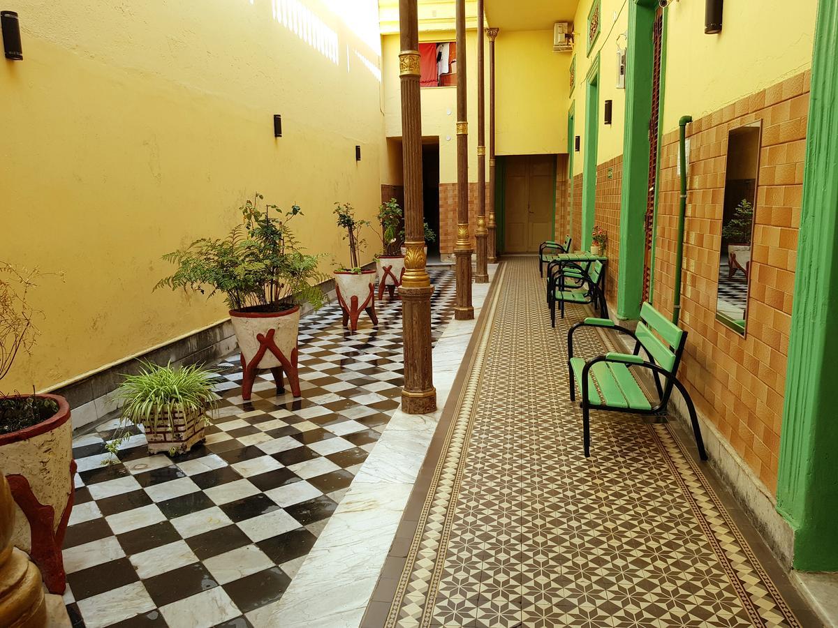 Hotel Varela Буенос Айрес Екстериор снимка